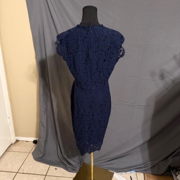 NWT MIUSOL Lace Dress Size L - Picture 2 of 4